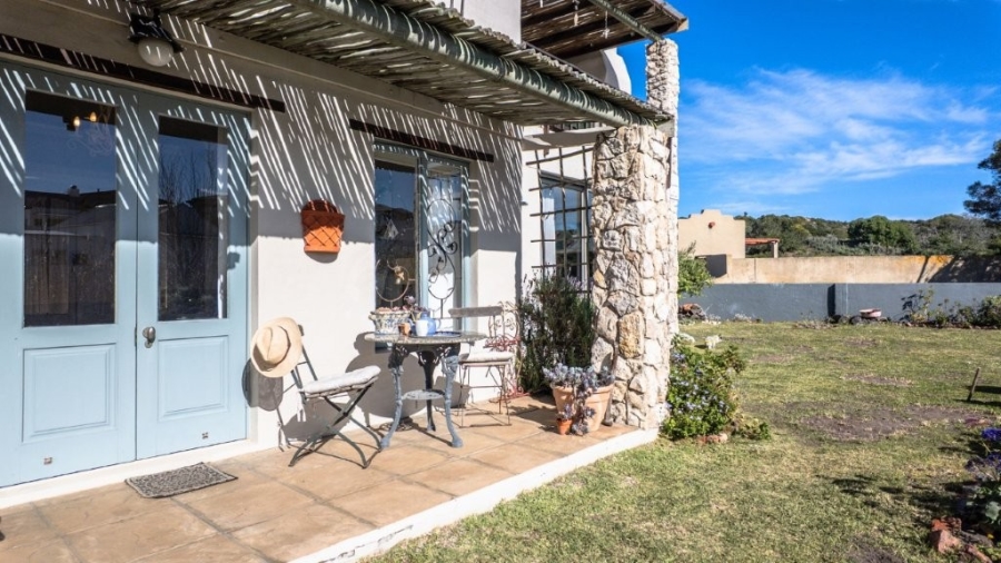 4 Bedroom Property for Sale in Stilbaai Wes Western Cape